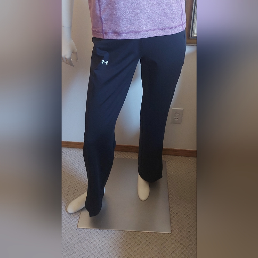 Black Underarmour pants, Size S, EUC